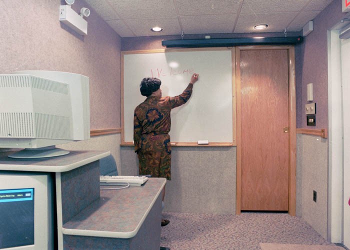 Mobile classroom whiteboard and teacher workstation